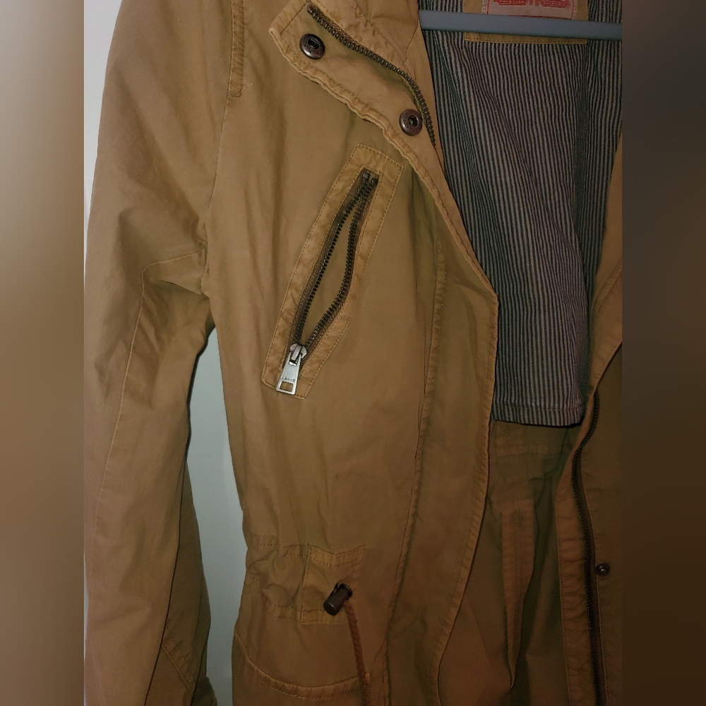 Levis Utility Jacket - Picture 2 of 6